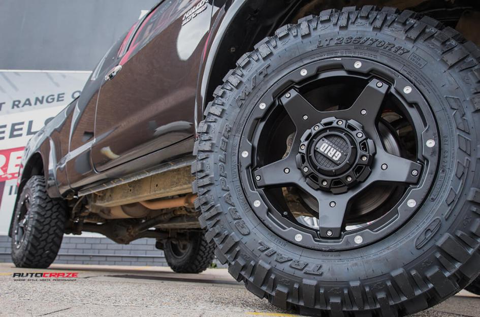 TOYOTA HILUX N70 4WD GD04 MATTE BLACK